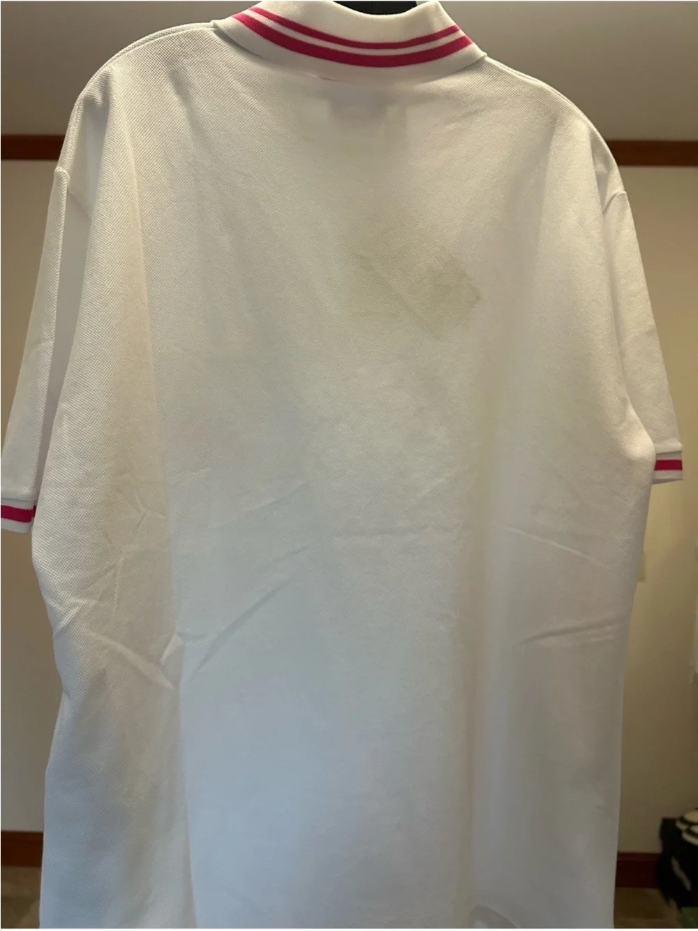Men’s Gucci polo shirt with pink embroidered logo and trim size XL made in Italy